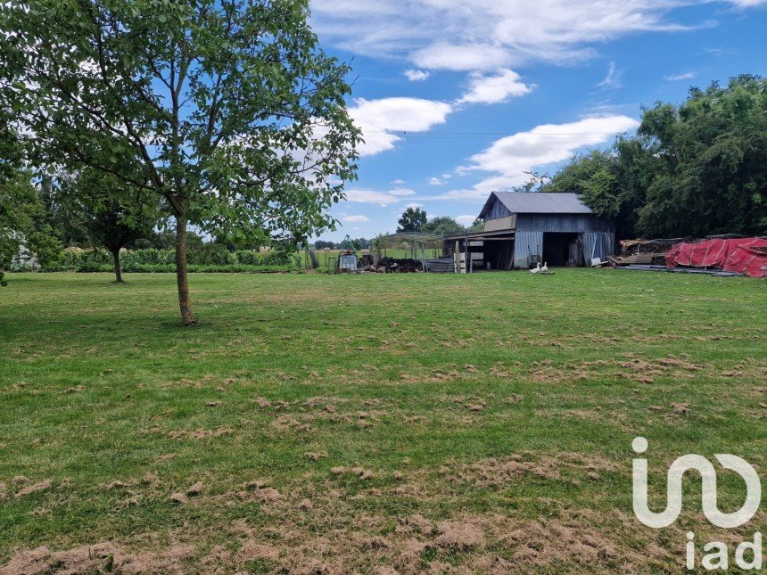 Terrain de 1 084 m² à Saint-Macaire-du-Bois (49260)