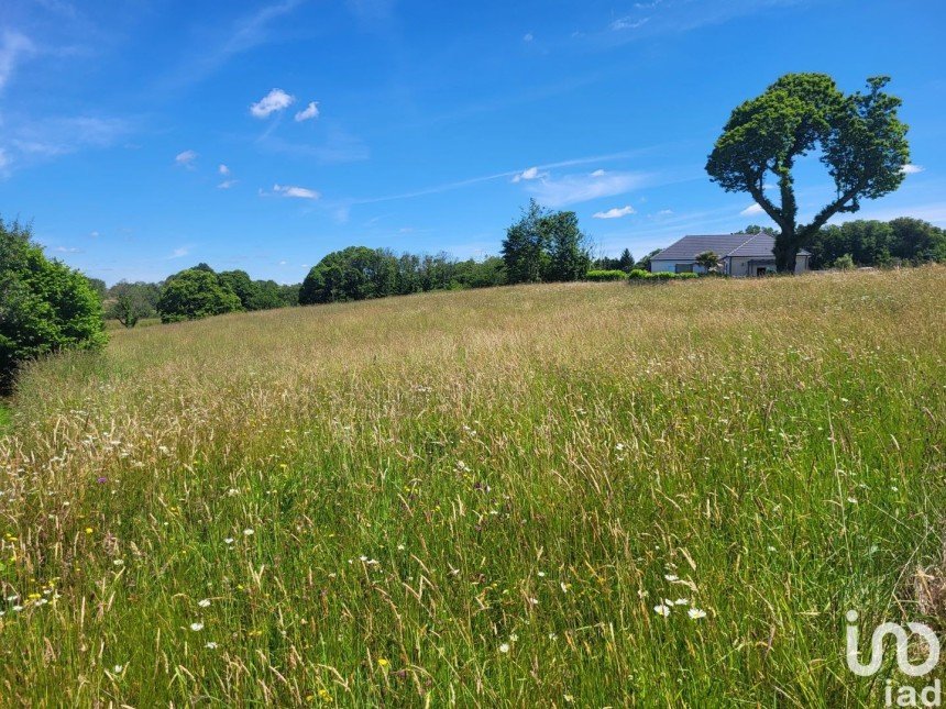 Terrain de 6 500 m² à Sadroc (19270)