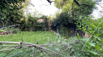 Land of 202 m² in Saint-Savournin (13119)