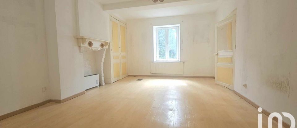 Maison 6 pièces de 190 m² à Deville (08800)