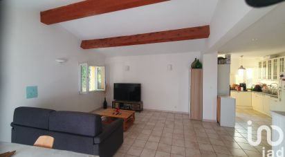 House 6 rooms of 111 m² in Lauris (84360)