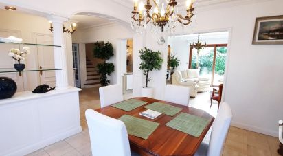 House 7 rooms of 211 m² in Langueux (22360)