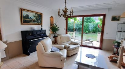 House 7 rooms of 211 m² in Langueux (22360)