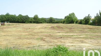 Terrain de 3 753 m² à Mareuil (24340)