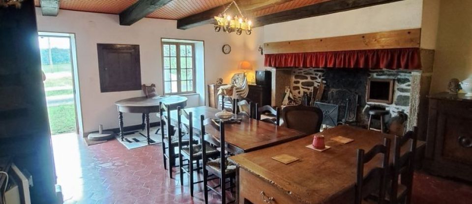 House 7 rooms of 105 m² in Puy-Saint-Gulmier (63470)