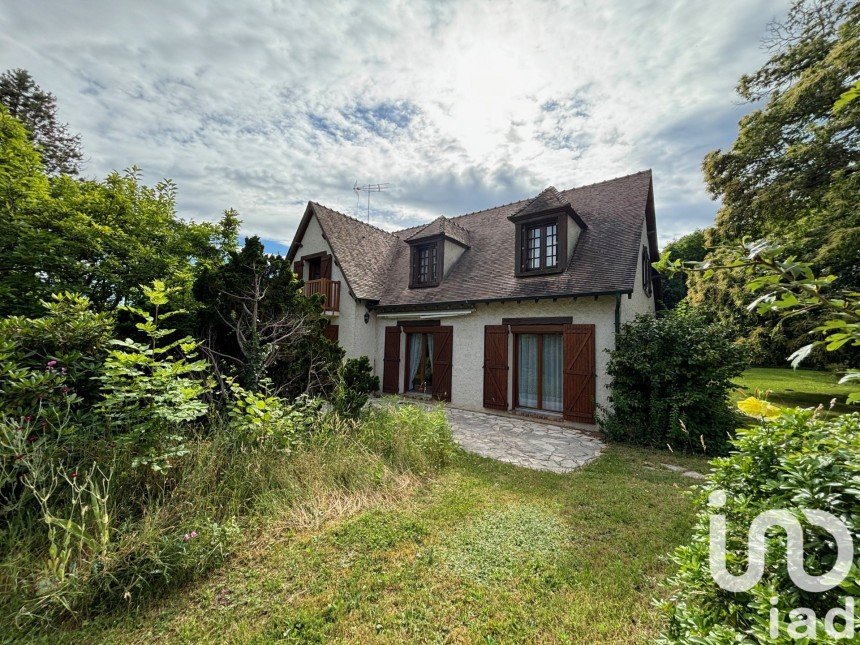 Traditional house 7 rooms of 161 m² in Forges-les-Bains (91470)