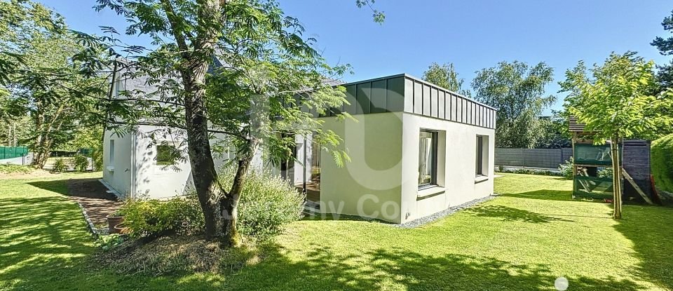 House 8 rooms of 168 m² in Savenay (44260)