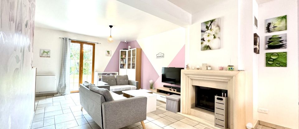 Maison 6 pièces de 120 m² à Saint-Ouen-en-Brie (77720)