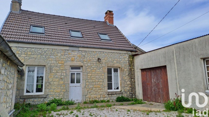 Maison de village 3 pièces de 80 m² à Sainte-Mère-Eglise (50480)