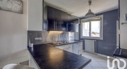 Appartement 4 pièces de 68 m² à Saint-Martin-d'Hères (38400)