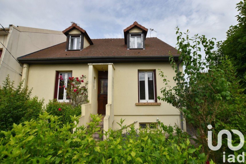 Maison traditionnelle 7 pièces de 115 m² à Savigny-sur-Orge (91600)