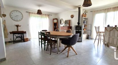Traditional house 5 rooms of 135 m² in Saint-Brieuc-des-Iffs (35630)