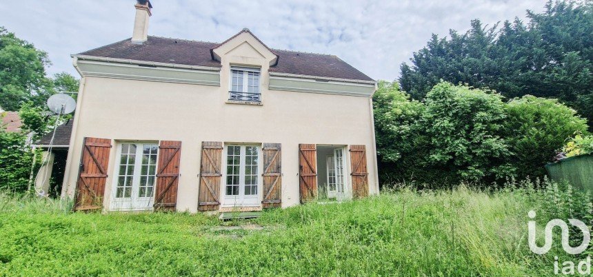 Maison traditionnelle 5 pièces de 113 m² à Marolles-en-Brie (94440)