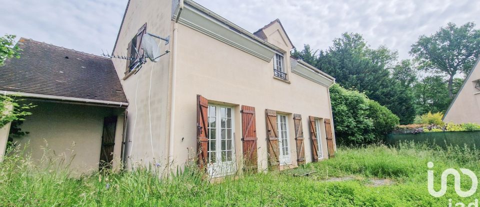 Maison traditionnelle 5 pièces de 113 m² à Marolles-en-Brie (94440)