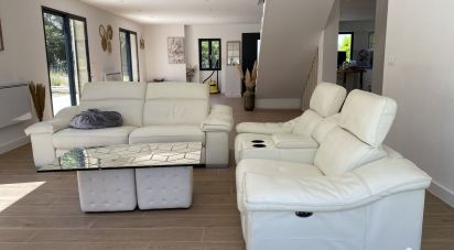 Maison 7 pièces de 198 m² à Lautrec (81440)