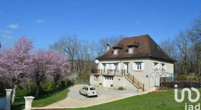 Maison traditionnelle 8 pièces de 140 m² à Condat-sur-Vézère (24570)