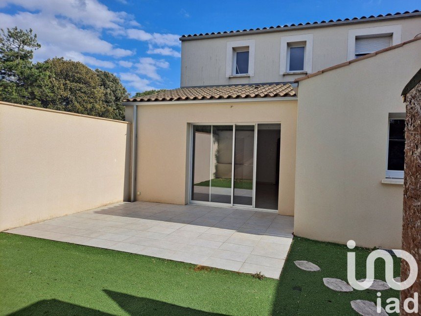 Maison 4 pièces de 105 m² à La Rochelle (17000)