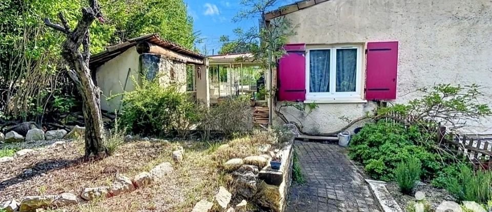 Maison 5 pièces de 85 m² à Pierrevert (04860)