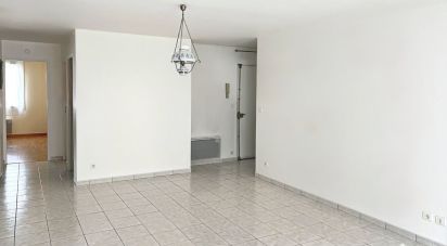 Apartment 4 rooms of 77 m² in Melun (77000)