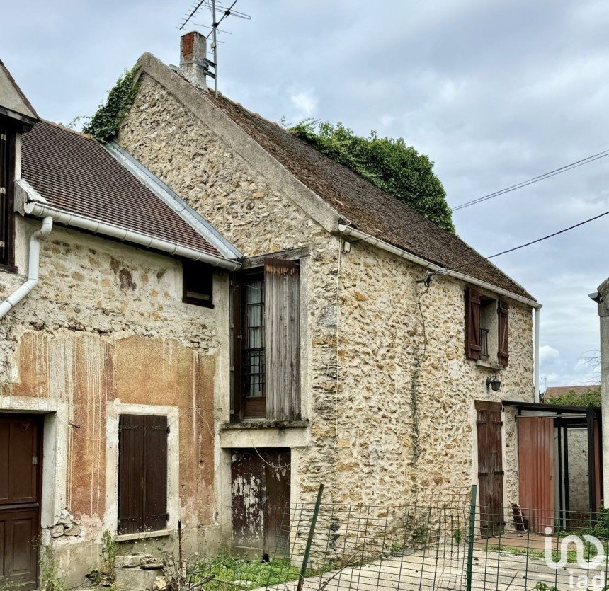 Maison 3 pièces de 77 m² à Combs-la-Ville (77380)