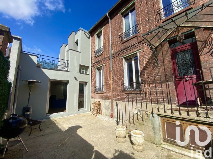 Maison traditionnelle 5 pièces de 182 m² à Saint-Ouen-sur-Seine (93400)