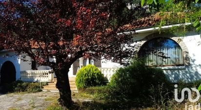 Traditional house 5 rooms of 118 m² in Millau (12100)