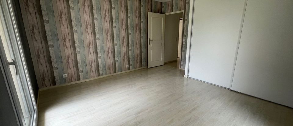 Apartment 2 rooms of 67 m² in Reims (51100)