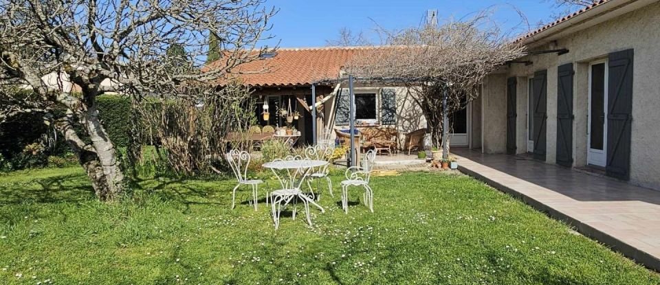 Maison 7 pièces de 156 m² à Gaillac (81600)