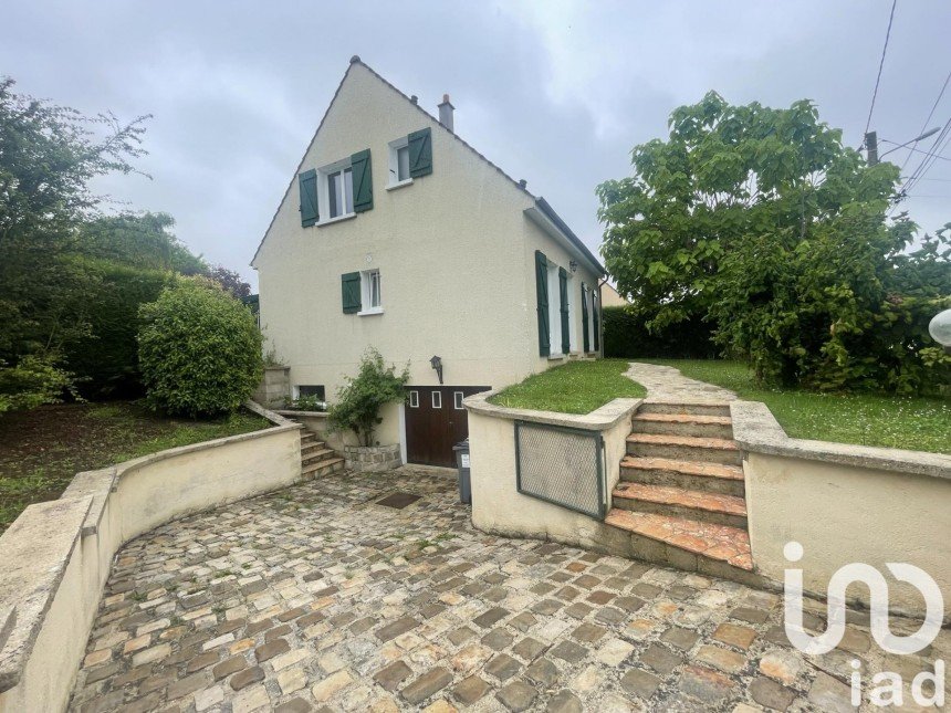 Maison traditionnelle 4 pièces de 113 m² à Missy-sur-Aisne (02880)