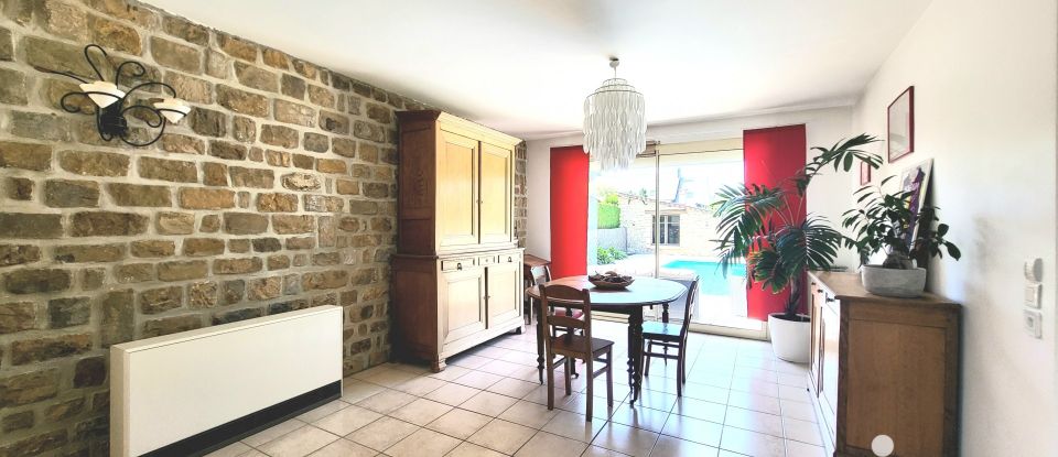 Maison 6 pièces de 157 m² à Prix-lès-Mézières (08000)