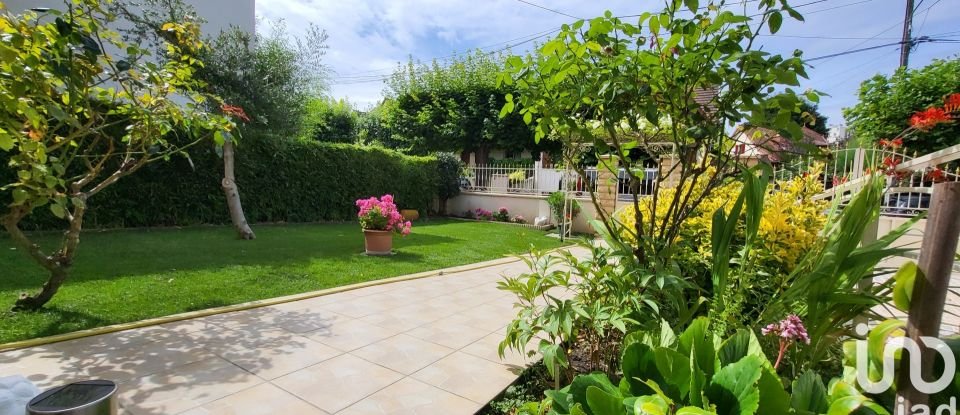 House 7 rooms of 225 m² in Gournay-sur-Marne (93460)