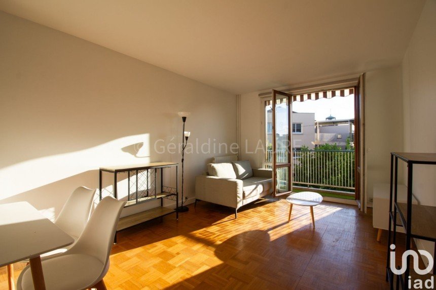 Apartment 3 rooms of 60 m² in Saint-Maur-des-Fossés (94100)