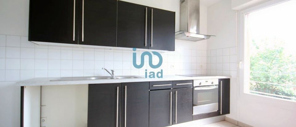 Apartment 3 rooms of 67 m² in Boucau (64340)