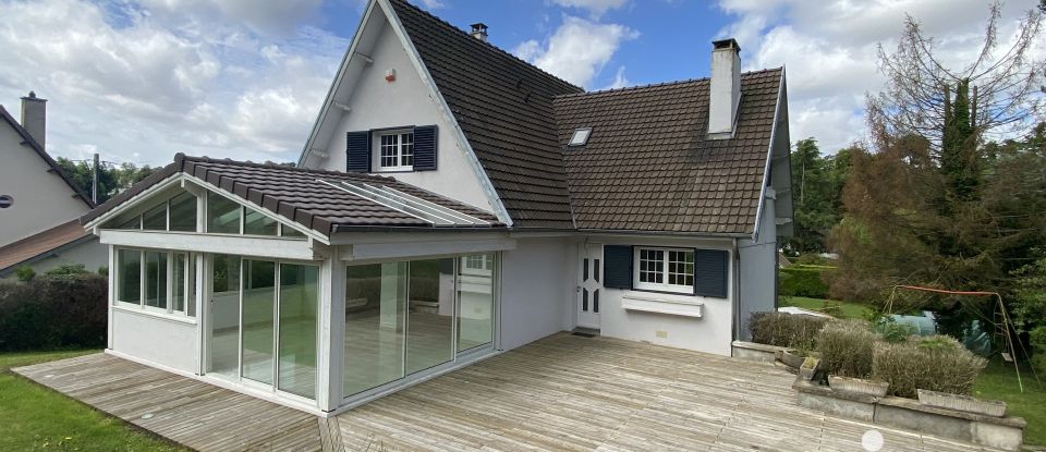 Pavillon 6 pièces de 175 m² à Septeuil (78790)