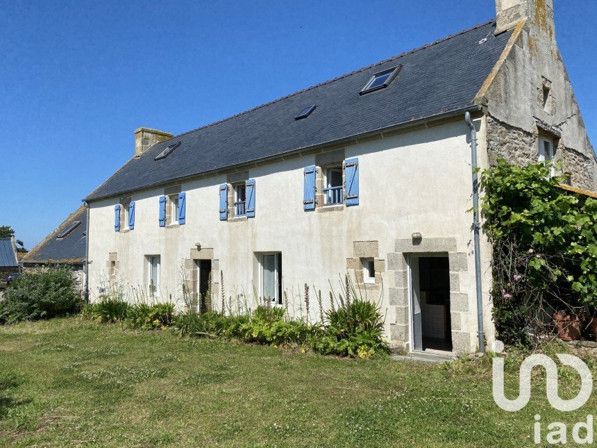 Maison 11 pièces de 220 m² à Plozévet (29710)