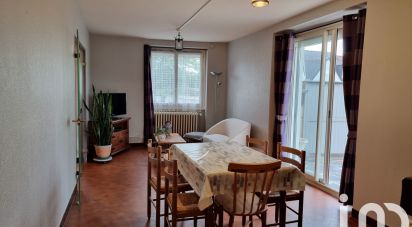 House 6 rooms of 106 m² in Bécon-les-Granits (49370)