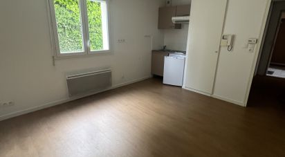 Studio 1 room of 25 m² in Saint-André-les-Vergers (10120)