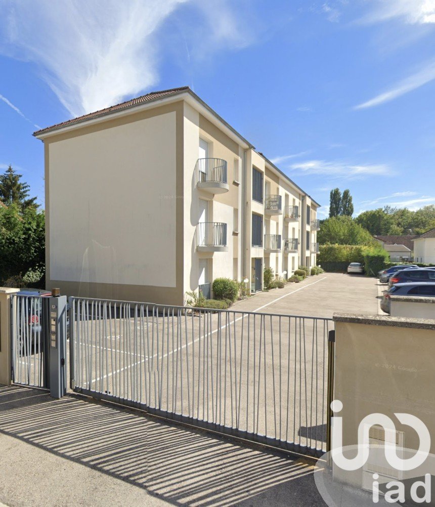 Studio 1 room of 25 m² in Saint-André-les-Vergers (10120)