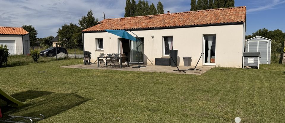 Maison 4 pièces de 97 m² à Breuil-Barret (85120)