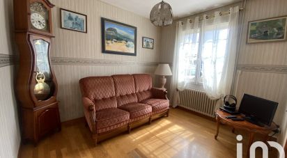 Traditional house 4 rooms of 65 m² in Bouguenais (44340)