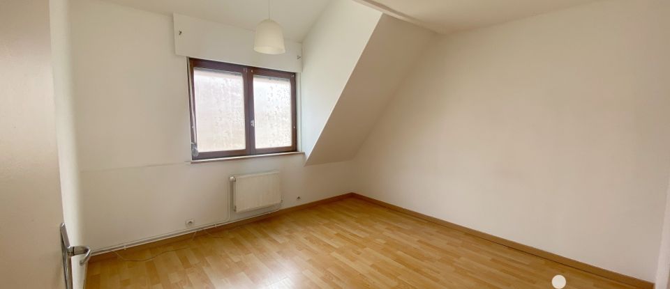 Maison 5 pièces de 125 m² à Mouvaux (59420)