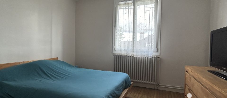 Maison 5 pièces de 97 m² à DOUÉ EN ANJOU (49700)