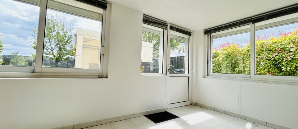 Maison 5 pièces de 106 m² à Crouy (02880)