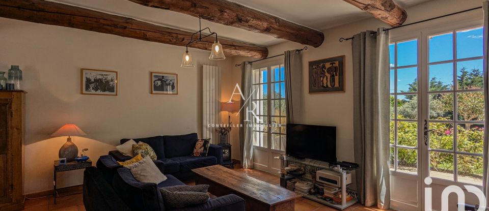 Traditional house 4 rooms of 126 m² in Arles (13200)