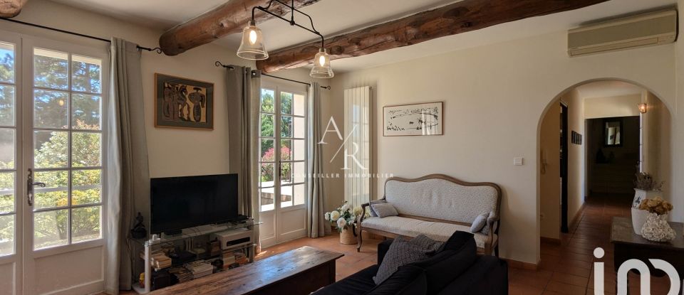 Traditional house 4 rooms of 126 m² in Arles (13200)