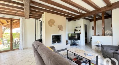 Maison traditionnelle 7 pièces de 170 m² à Rives (38140)