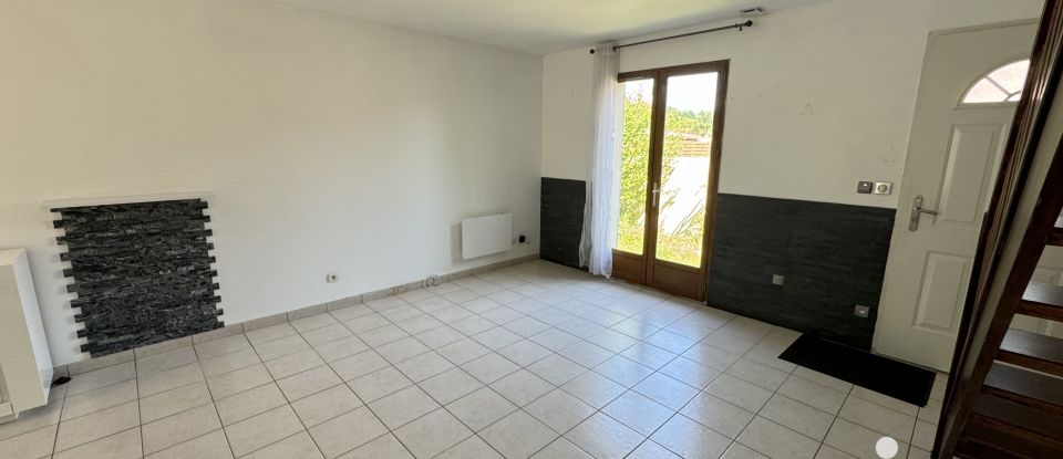 Maison 6 pièces de 118 m² à Chalautre-la-Grande (77171)