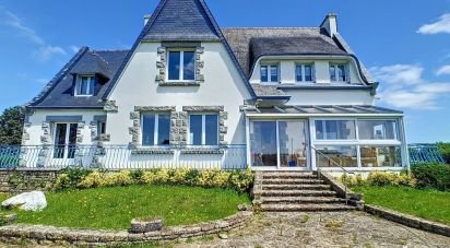 House 15 rooms of 255 m² in Plozévet (29710)