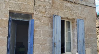 House 3 rooms of 56 m² in Niort (79000)