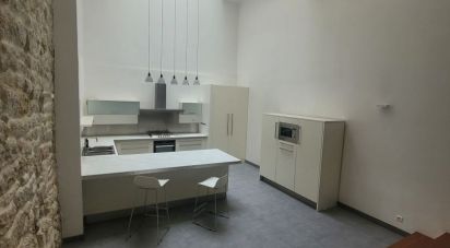 Appartement 5 pièces de 107 m² à Paris (75011)